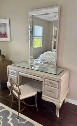 Michael Amini Hollywood Vanity Desk + Lighted Mirror + Stool
