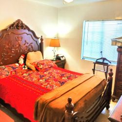 Queen Bedroom Set