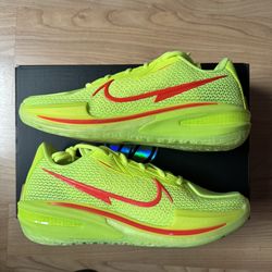 Nike GT Cut EYBL VOLT 9.5,10,10.5