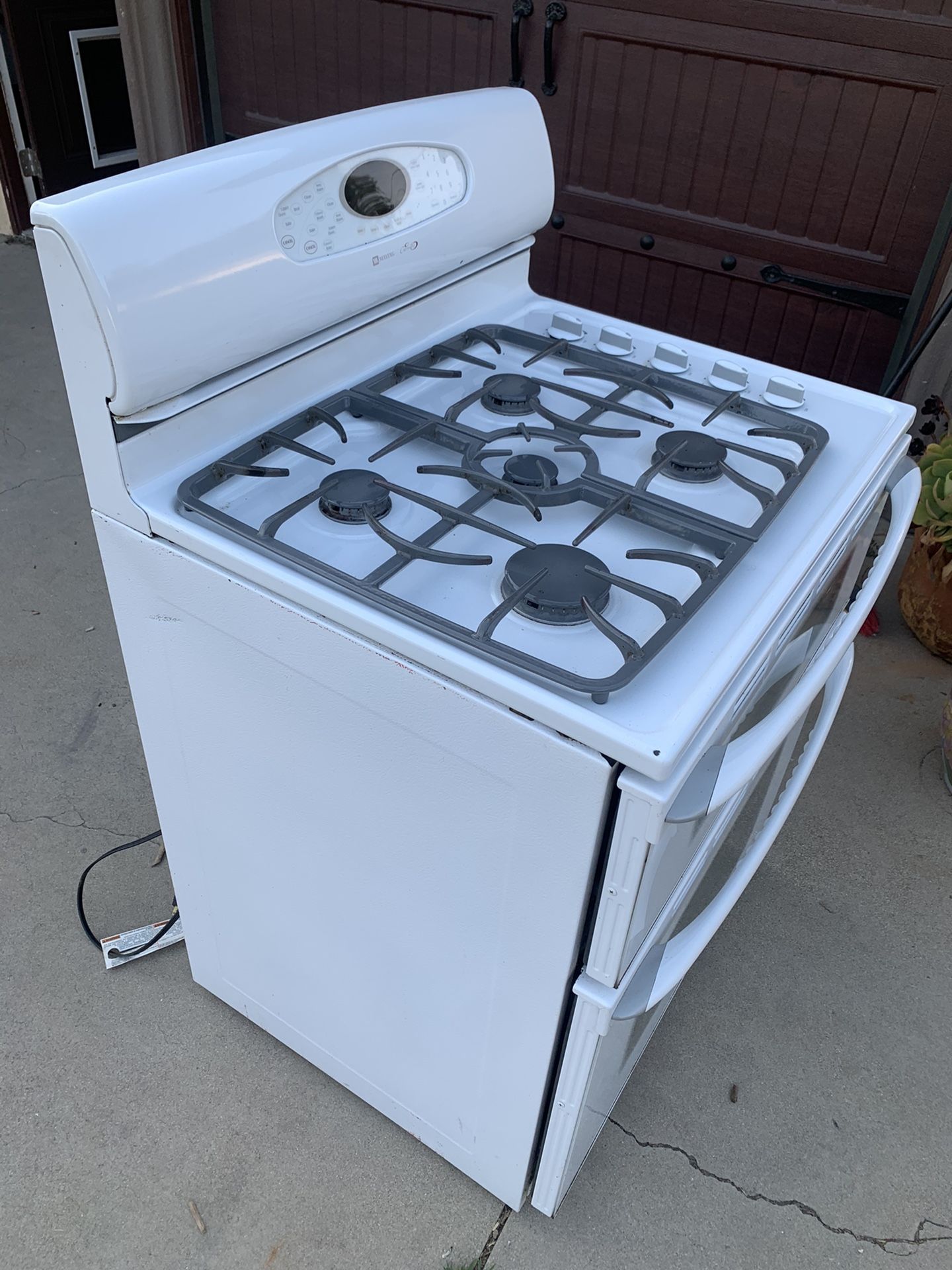 Maytag double oven gas stove for Sale in Montclair, CA OfferUp