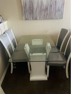 Kitchen table