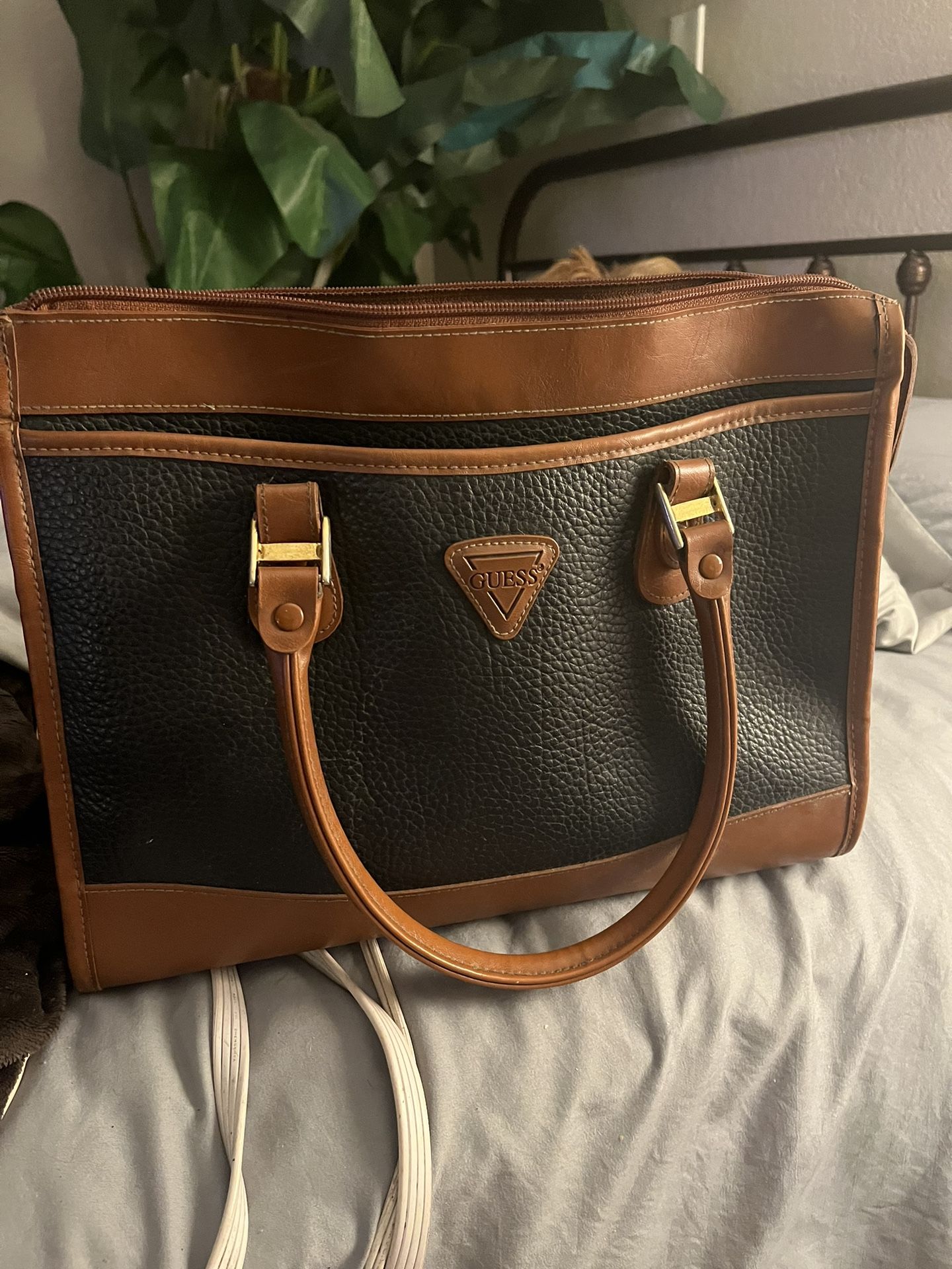 Vintage 90s Guess Purse