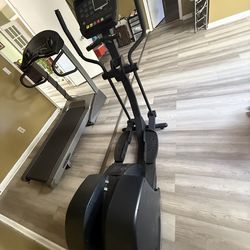 Diamondback elliptical cross trainers