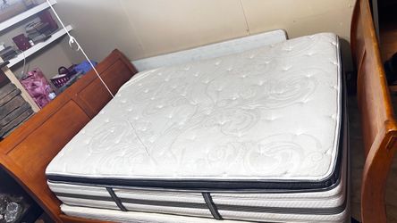 Queen size bed