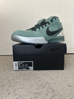 DS NIKE KOBE 4 PROTRO GIRL DAD SIZE 10