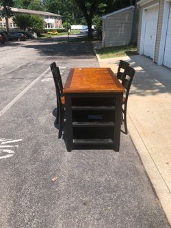 Counter Height Table and Chairs Set