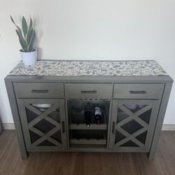 Credenza 