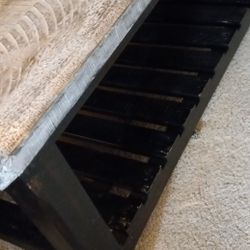 Coffee Table 30c44 18tall