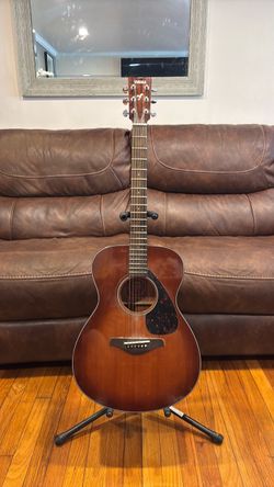 Yamaha guitar