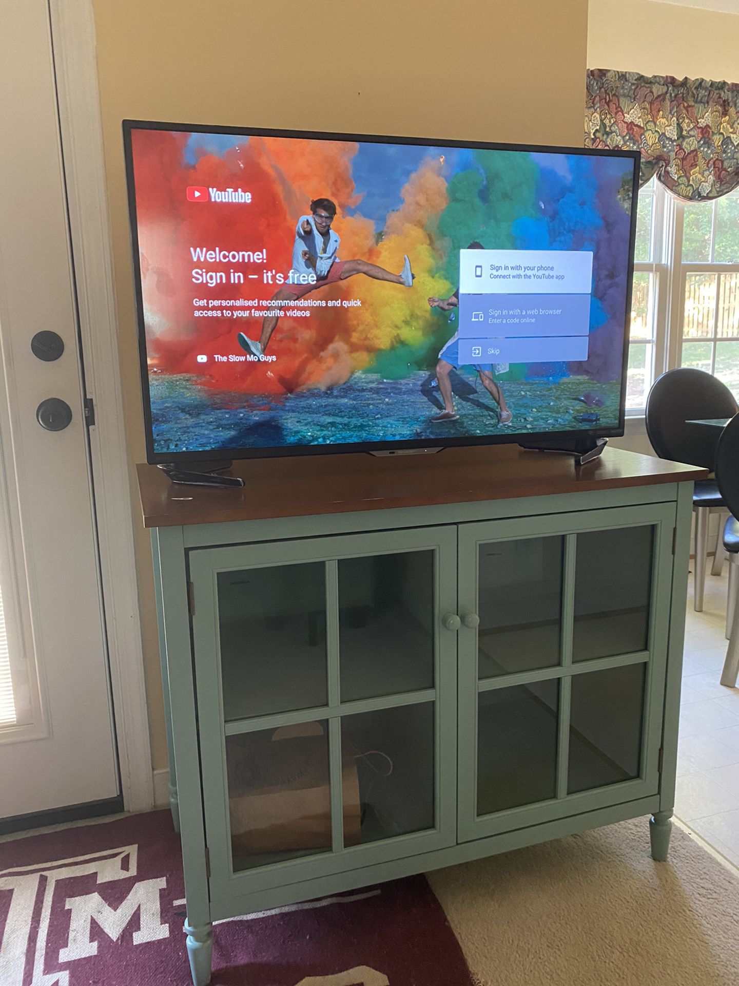 Like new TV 43’’ + TV stand - $280