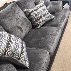 Two Tone Extra Comfy Couch And Loveseat 