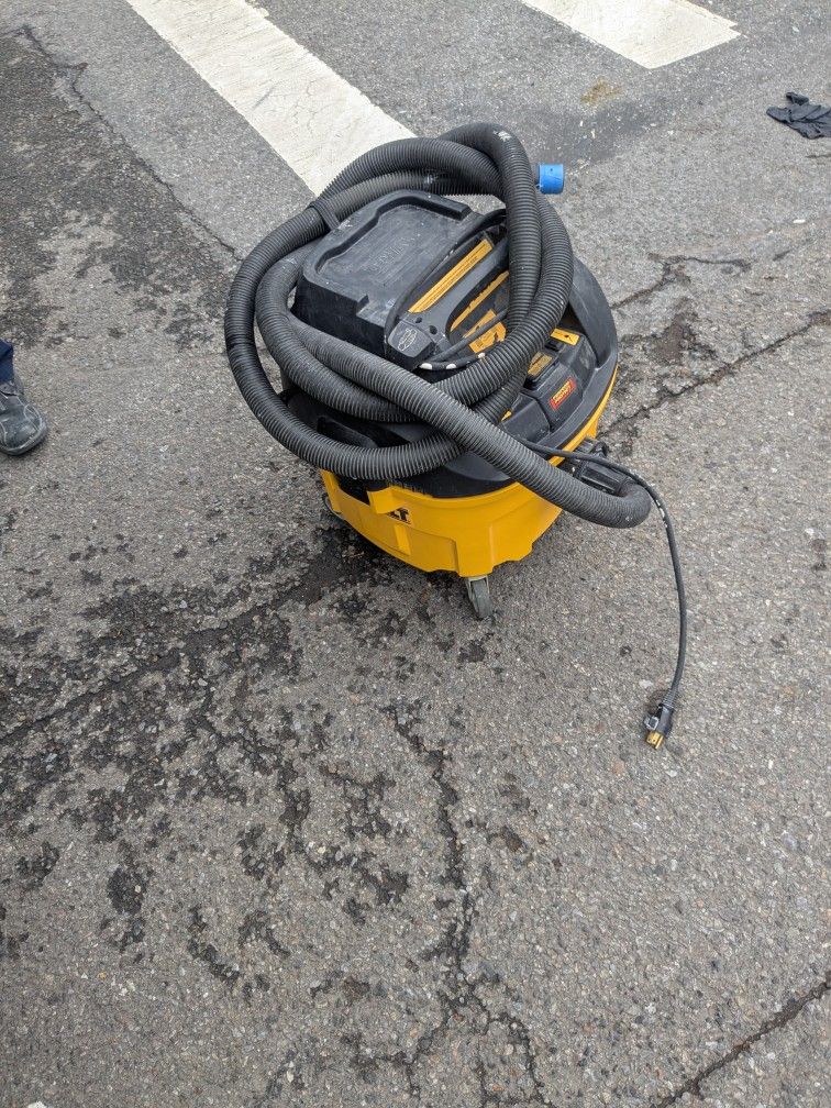 Dewalt Vacum
