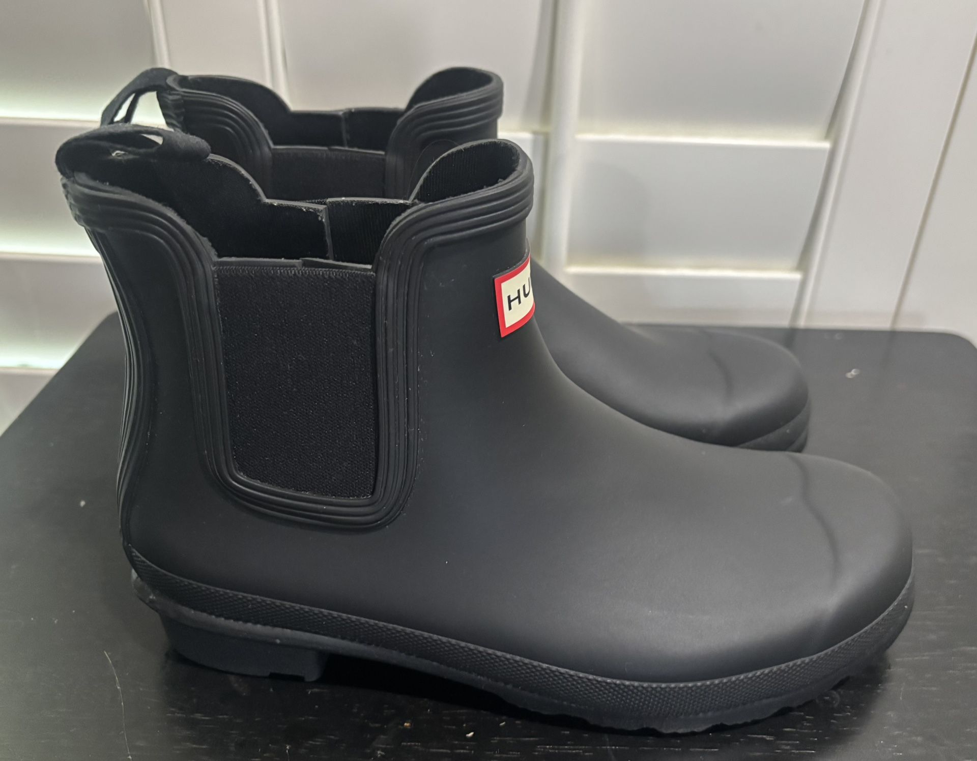 NEW Hunter Waterproof Black Chelsea LOW Rain Boots NO BOX (Women’s Size 8) - $45