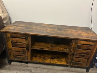 TV entertainment console