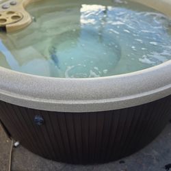 spa, jacuzzi,hot tub 