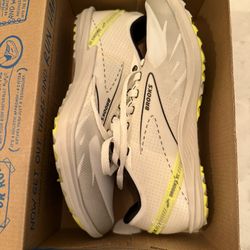 Brooks Draft XC Spikeless speed shoes! Unisex