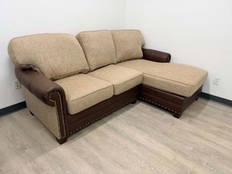 King hickory brown leather chaise sofa couch