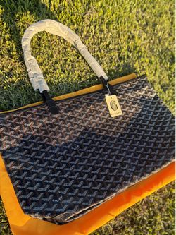Goyard MM Tote