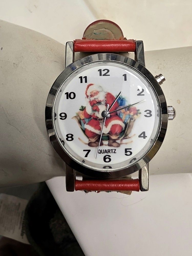 CHRISTMAS WATCH THAT PLAYS JINGLE BELLS