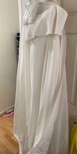 Strapless wedding dress