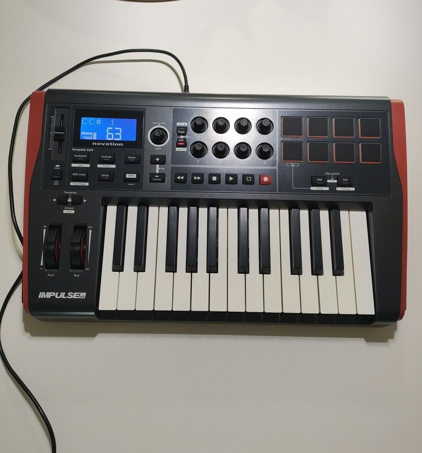 Novation Impulse 25 – 25-Key MIDI Keyboard Controller
