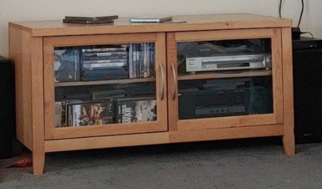 Solid Pine TV/stereo Stand