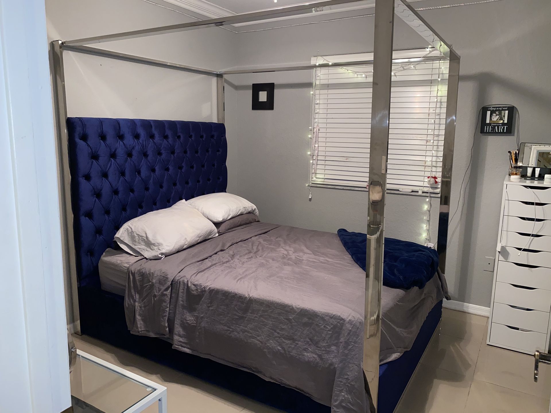 Queen Bed for sale! NEW