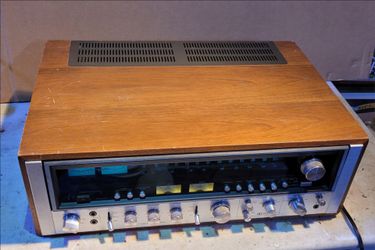 Sansui 9090DB Stereo Receiver PARTS OR REPAIR