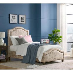 Full Size Nice Quality New Bed Sale With Mattress. 