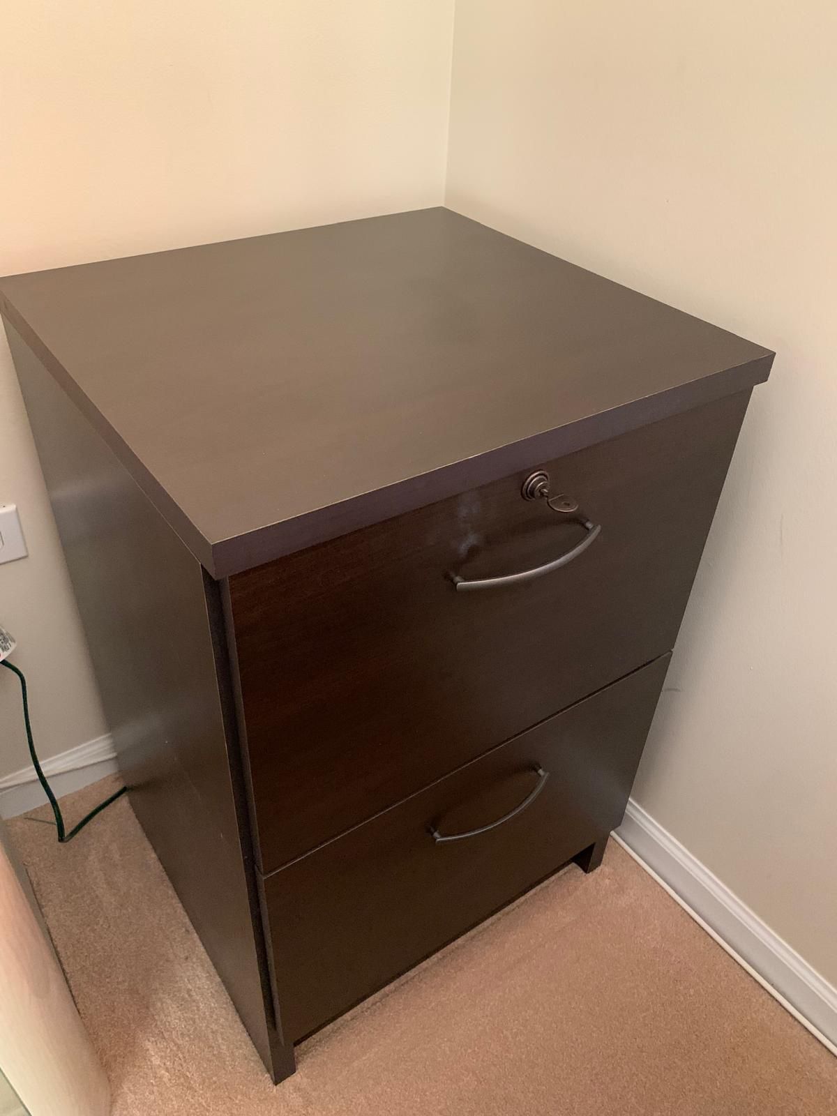 FILING CABINET LIKE NEW