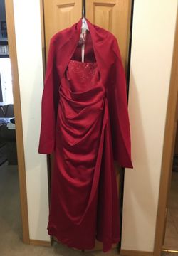 David Evening Gown burgundy color size 18