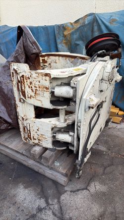 Forklift equipment
