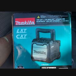 Makita 18V LXT® / 12V MAX CXT™ LITHIUM-ION BLUETOOTH® JOB SITE SPEAKER (NEW)