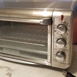 Black & Decker, Air Fryer And Toaster. Working Good. I  Sell Because I Bought Small one  21 X10x10 Inches