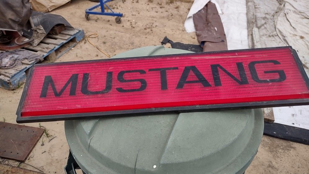 Ford Mustang Light Tail panel