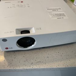 LG model BD430-SL, power AC 100-240 V- 50/60 Hz 3.8 A  New (missing The Cord)