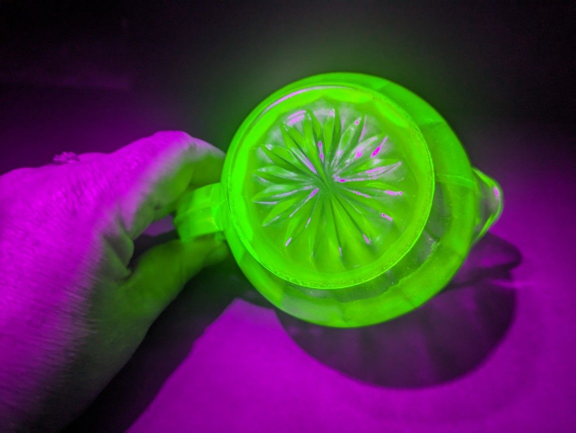 Uranium Glass Gravy/ Creamer
