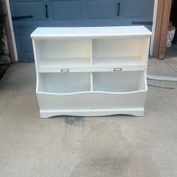 Free Toy Box Or Bookshelf 