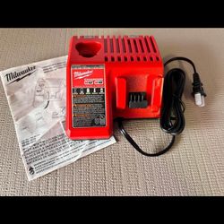 M12/M18 Milwaukee Charger With Manual