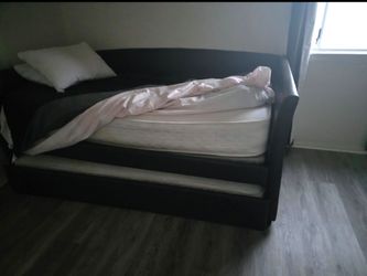 Day bed