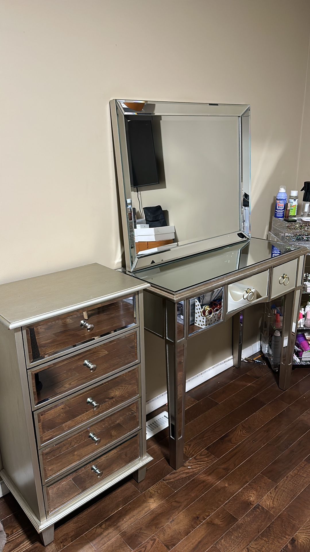 3 Piece Gold Mirrored Vanity Set