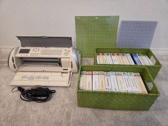 Cricut Expression Cutting Machine Bundle with 20 Cartridges & Cutting Mats