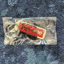 Supreme Metal Tag Key Chain Red