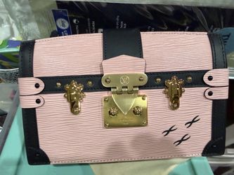 Louis Vuiton clutch trunk EPI pink