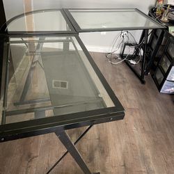Corner Glass Desk 
