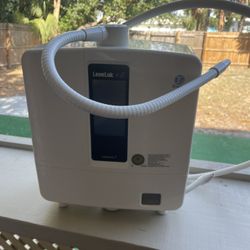 Enagic Kangen Leveluk K8 Water Ionizer Machine – Great Condition (Cord Needed)