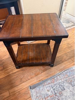 End table