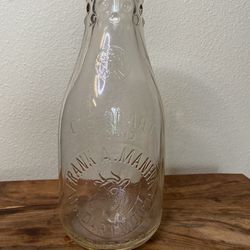 Vintage Milk Bottle Mass T Seal 1920's One Pint
