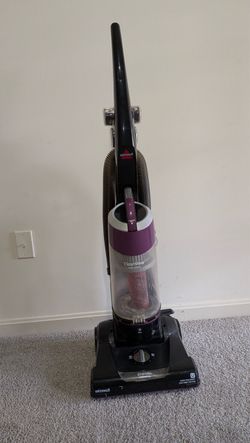 BISSELL CleanView OnePass Upright Vacuum – Works Great