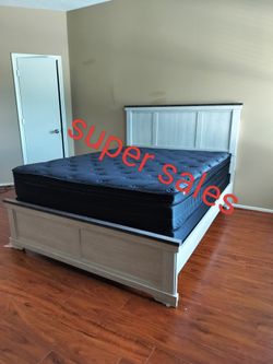 Queen size bed